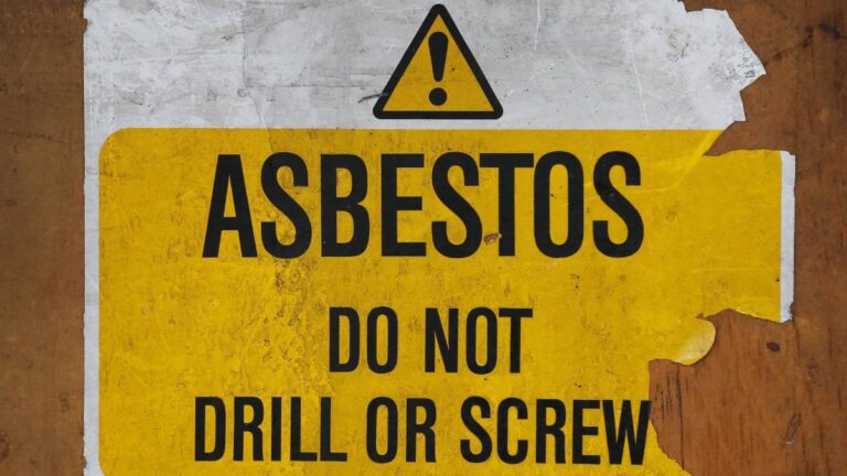 Qualified asbestos professionals. Knowing the difference.